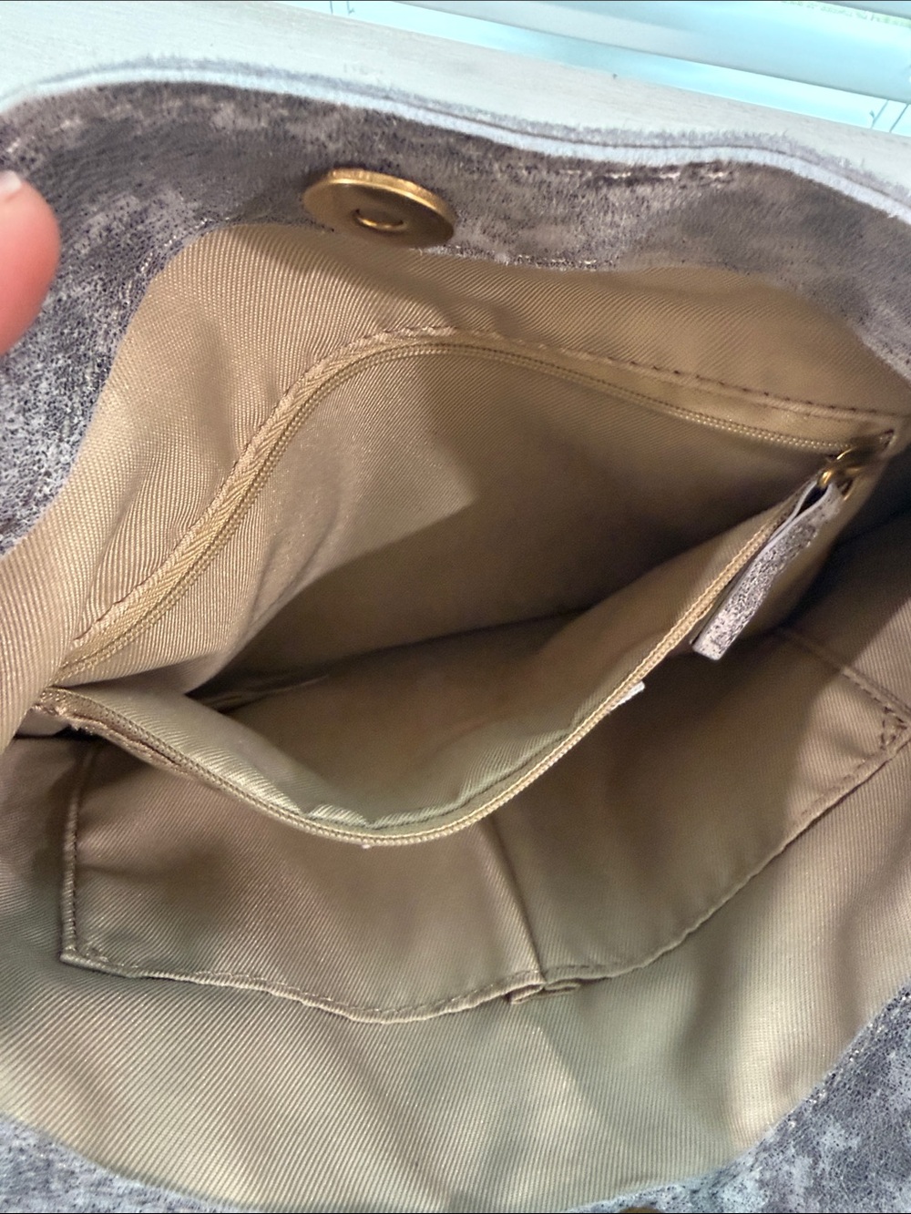 American Eagle Gray Suede-Style Shoulder Bag - Picture 6 of 7